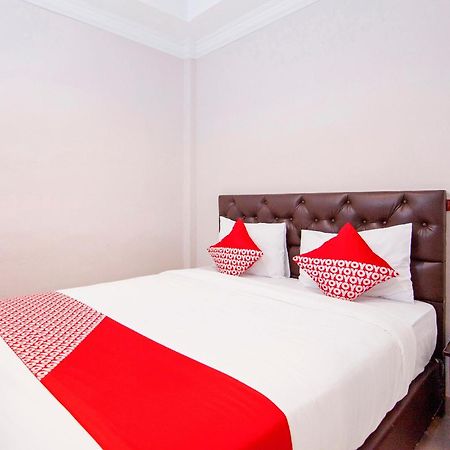 Super Oyo 621 Vania Residence Medan Exterior photo